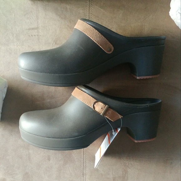 women's crocs sarah clog